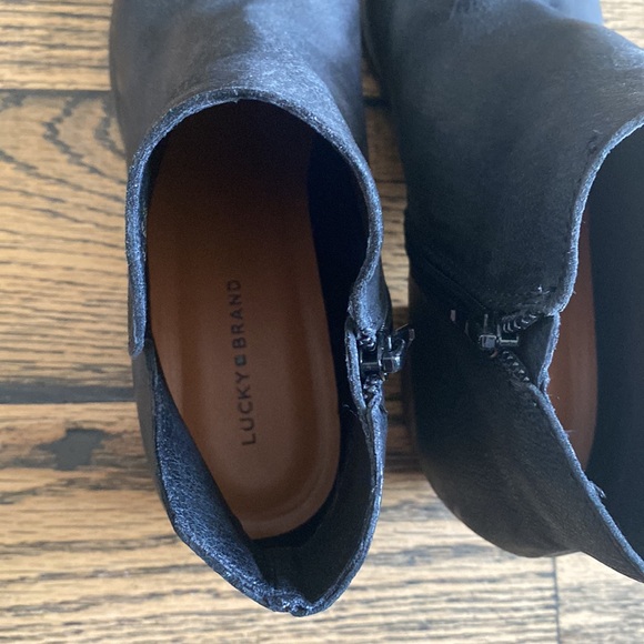 Lucky brand black leather bootie - Picture 3 of 4